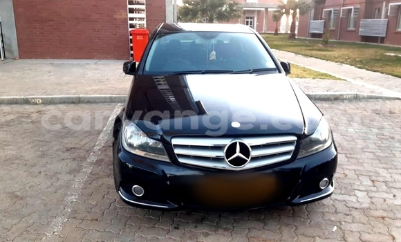 Acheter Occasion Voiture Mercedes-Benz C–Class Noir à Windhoek, Namibie Acheter Occasion Voiture Mercedes-Benz C–Class Noir à Windhoek, Namibie