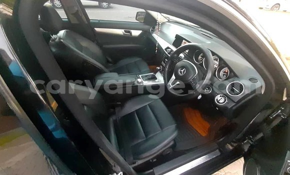 Acheter Occasion Voiture Mercedes-Benz C–Class Noir à Windhoek, Namibie Acheter Occasion Voiture Mercedes-Benz C–Class Noir à Windhoek, Namibie