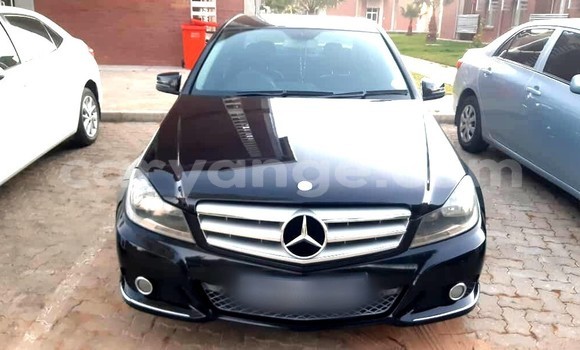 Acheter Occasion Voiture Mercedes-Benz C–Class Noir à Windhoek, Namibie Acheter Occasion Voiture Mercedes-Benz C–Class Noir à Windhoek, Namibie