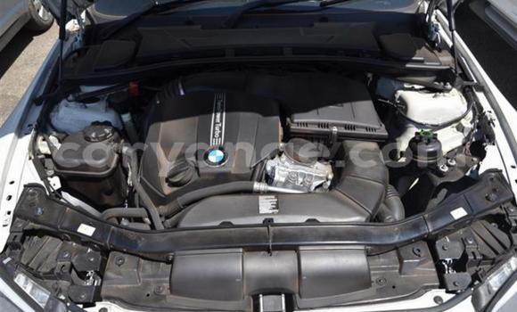 Acheter Occasion Voiture BMW 3–Series Blanc à Windhoek, Namibie Acheter Occasion Voiture BMW 3–Series Blanc à Windhoek, Namibie