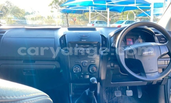 Acheter Occasion Voiture Isuzu KB Gris à Windhoek, Namibie Acheter Occasion Voiture Isuzu KB Gris à Windhoek, Namibie
