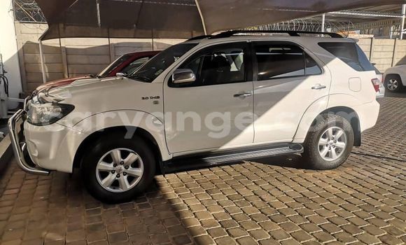 Buy Used Toyota Fortuner White Car in Windhoek in Namibia Buy Used Toyota Fortuner White Car in Windhoek in Namibia