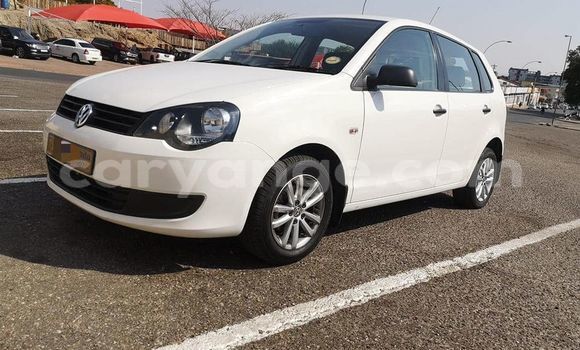 Acheter Occasion Voiture Volkswagen Polo Blanc à Windhoek, Namibie