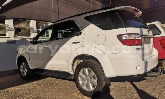 Buy Used Toyota Fortuner White Car in Windhoek in Namibia Buy Used Toyota Fortuner White Car in Windhoek in Namibia