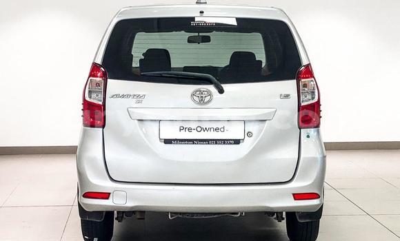 Acheter Occasion Voiture Toyota Avanza Gris à Windhoek, Namibie Acheter Occasion Voiture Toyota Avanza Gris à Windhoek, Namibie