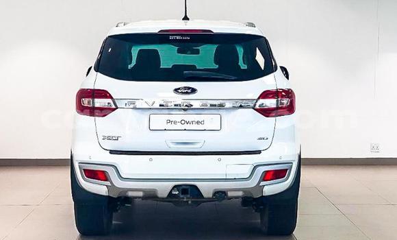 Buy Used Ford Everest White Car in Windhoek in Namibia Buy Used Ford Everest White Car in Windhoek in Namibia