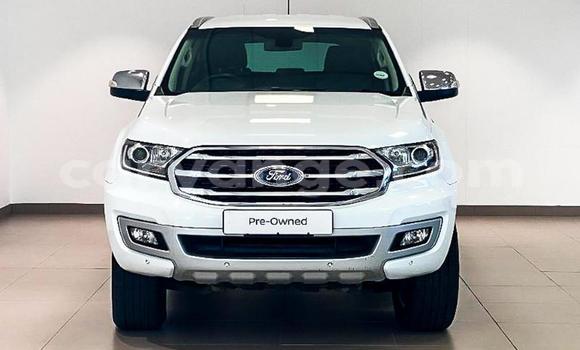 Buy Used Ford Everest White Car in Windhoek in Namibia Buy Used Ford Everest White Car in Windhoek in Namibia