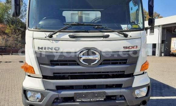 Buy Used Hino 300 Series White Truck in Windhoek in Namibia Buy Used Hino 300 Series White Truck in Windhoek in Namibia