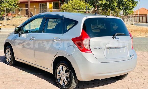 Acheter Occasion Voiture Nissan Note Gris à Windhoek, Namibie Acheter Occasion Voiture Nissan Note Gris à Windhoek, Namibie