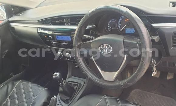 Acheter Occasion Voiture Toyota Corolla Blanc à Windhoek, Namibie Acheter Occasion Voiture Toyota Corolla Blanc à Windhoek, Namibie