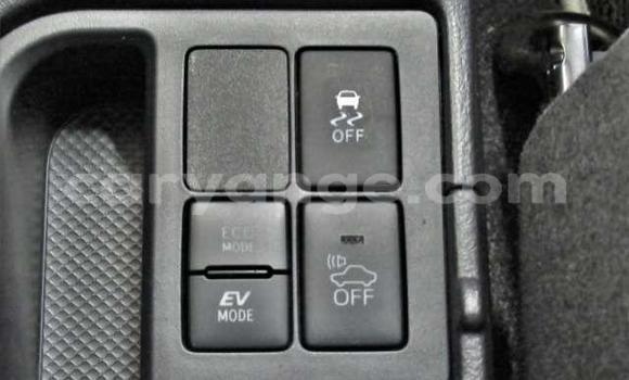 Buy Used Toyota Vitz Green Car in Rundu in Namibia Buy Used Toyota Vitz Green Car in Rundu in Namibia