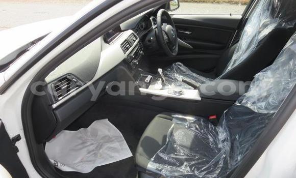 Acheter Occasion Voiture BMW 3–Series Blanc à Rundu, Namibie Acheter Occasion Voiture BMW 3–Series Blanc à Rundu, Namibie