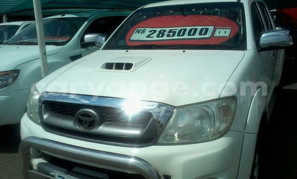 Buy Used Toyota Hilux White Car in Windhoek in Namibia