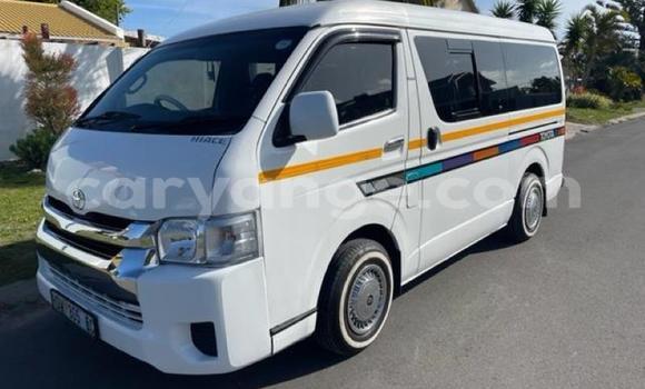 Buy Used Toyota Hi Ace White Car in Aranos in Hardap