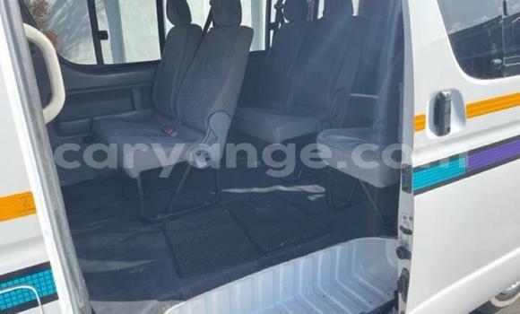 Acheter Occasion Voiture Toyota Hi Ace Blanc à Aranos, Hardap Acheter Occasion Voiture Toyota Hi Ace Blanc à Aranos, Hardap