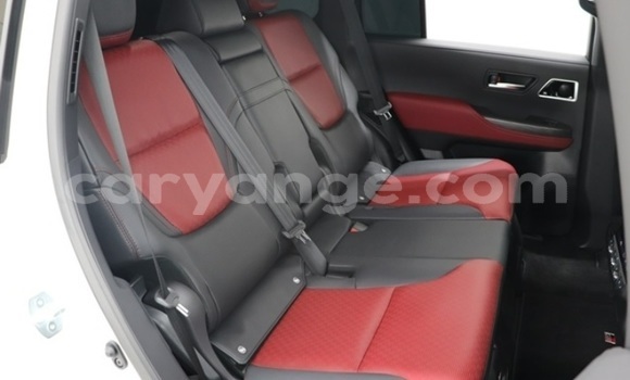 Buy Used Toyota Land Cruiser White Car in Windhoek in Namibia Buy Used Toyota Land Cruiser White Car in Windhoek in Namibia