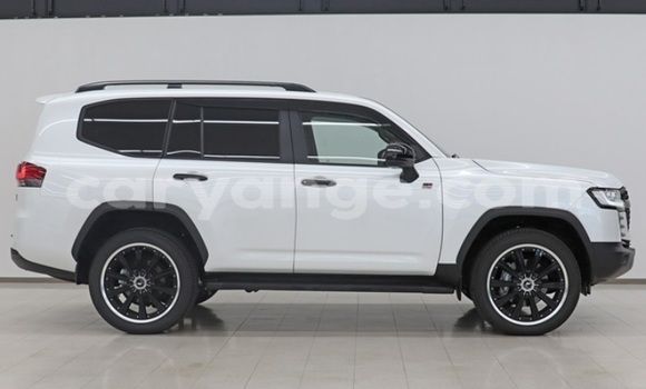 Buy Used Toyota Land Cruiser White Car in Windhoek in Namibia Buy Used Toyota Land Cruiser White Car in Windhoek in Namibia