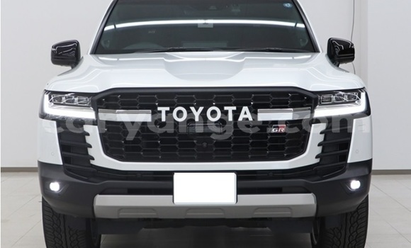 Buy Used Toyota Land Cruiser White Car in Windhoek in Namibia Buy Used Toyota Land Cruiser White Car in Windhoek in Namibia