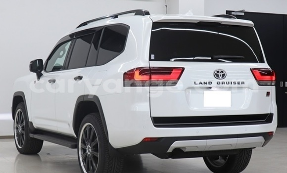 Buy Used Toyota Land Cruiser White Car in Windhoek in Namibia Buy Used Toyota Land Cruiser White Car in Windhoek in Namibia