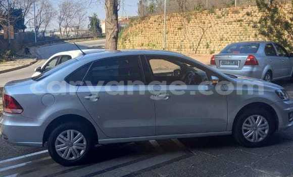 Acheter Occasion Voiture Volkswagen Polo Gris à Swakopmund, Namibie Acheter Occasion Voiture Volkswagen Polo Gris à Swakopmund, Namibie