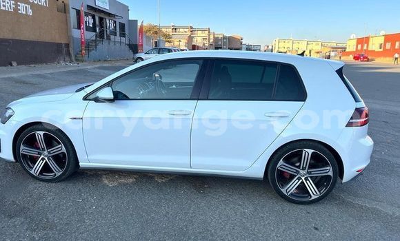 Acheter Occasion Voiture Volkswagen Golf Blanc à Windhoek, Namibie Acheter Occasion Voiture Volkswagen Golf Blanc à Windhoek, Namibie