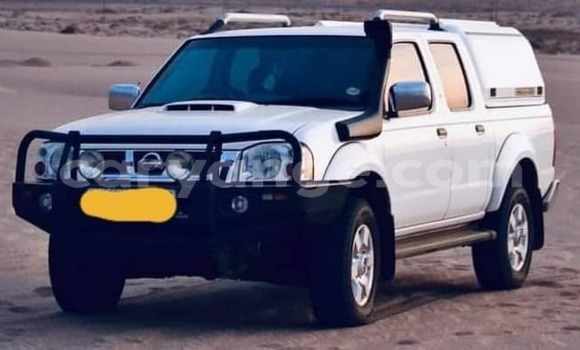 Buy Used Nissan NP 300 White Car in Walvis Bay in Namibia