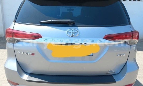 Buy Used Toyota Fortuner Silver Car in Walvis Bay in Namibia Buy Used Toyota Fortuner Silver Car in Walvis Bay in Namibia