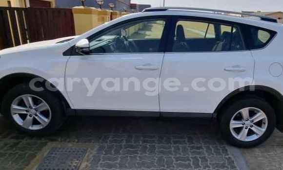 Buy Used Toyota RAV4 White Car in Walvis Bay in Namibia Buy Used Toyota RAV4 White Car in Walvis Bay in Namibia