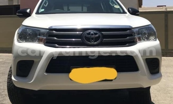 Acheter Occasion Voiture Toyota Hilux Blanc à Walvis Bay, Namibie