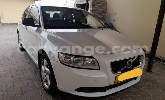 Buy Used Volvo S40 White Car in Walvis Bay in Namibia Buy Used Volvo S40 White Car in Walvis Bay in Namibia