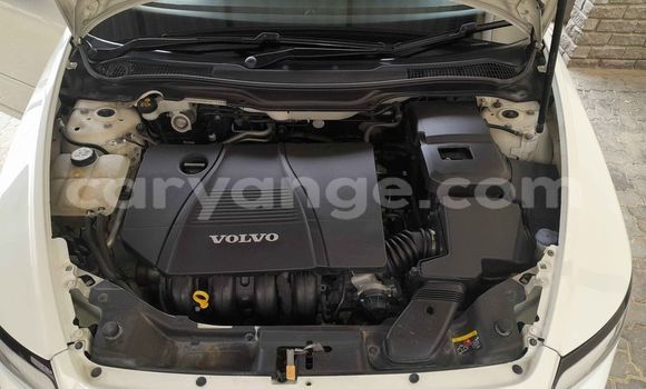 Buy Used Volvo S40 White Car in Walvis Bay in Namibia Buy Used Volvo S40 White Car in Walvis Bay in Namibia