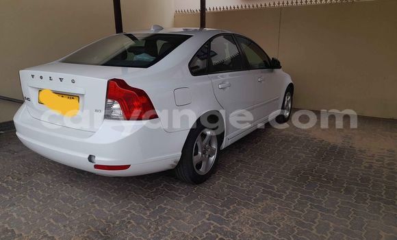 Buy Used Volvo S40 White Car in Walvis Bay in Namibia Buy Used Volvo S40 White Car in Walvis Bay in Namibia