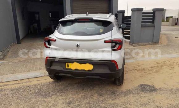 Buy Used Renault Kadjar Silver Car in Walvis Bay in Namibia Buy Used Renault Kadjar Silver Car in Walvis Bay in Namibia