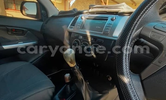 Buy Used Toyota Hilux White Car in Walvis Bay in Namibia Buy Used Toyota Hilux White Car in Walvis Bay in Namibia