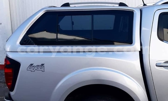 Buy Used Nissan Navara Silver Car in Walvis Bay in Namibia Buy Used Nissan Navara Silver Car in Walvis Bay in Namibia