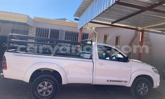 Buy Used Toyota Hilux White Car in Walvis Bay in Namibia Buy Used Toyota Hilux White Car in Walvis Bay in Namibia