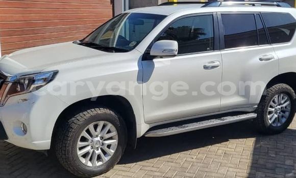 Buy Used Toyota Land Cruiser Prado White Car in Walvis Bay in Namibia