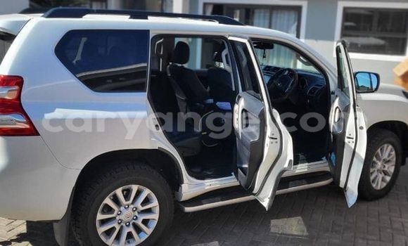 Buy Used Toyota Land Cruiser Prado White Car in Walvis Bay in Namibia Buy Used Toyota Land Cruiser Prado White Car in Walvis Bay in Namibia