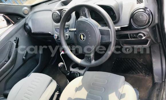 Acheter Occasion Voiture Chevlolet Spin Blanc à Windhoek, Namibie Acheter Occasion Voiture Chevlolet Spin Blanc à Windhoek, Namibie