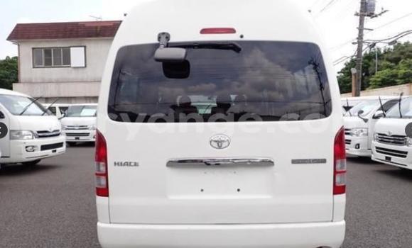 Buy Used Toyota Hi Ace White Car in Gobabis in Omaheke Buy Used Toyota Hi Ace White Car in Gobabis in Omaheke