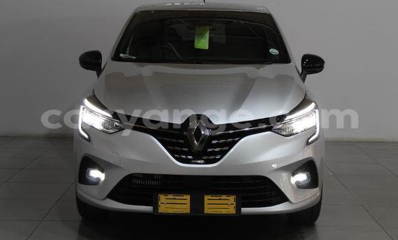 Buy Used Renault Clio Silver Car in Windhoek in Namibia Buy Used Renault Clio Silver Car in Windhoek in Namibia