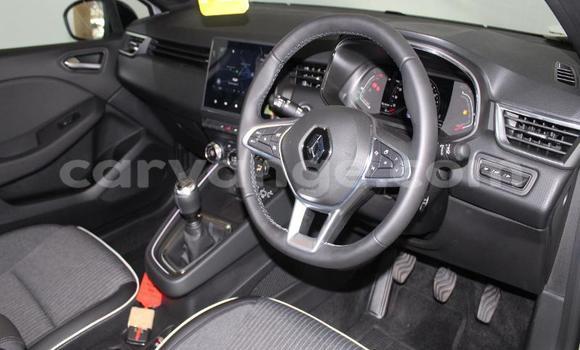 Buy Used Renault Clio Silver Car in Windhoek in Namibia Buy Used Renault Clio Silver Car in Windhoek in Namibia
