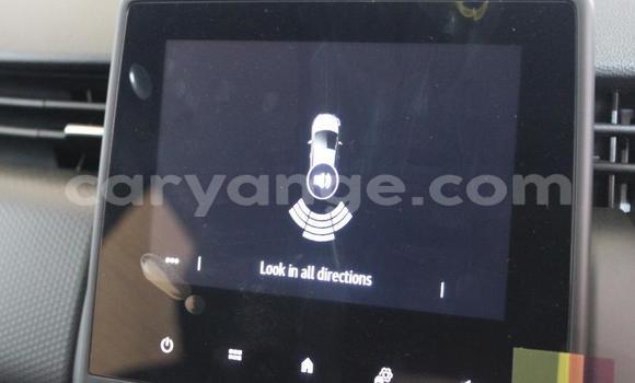 Buy Used Renault Clio Silver Car in Windhoek in Namibia Buy Used Renault Clio Silver Car in Windhoek in Namibia