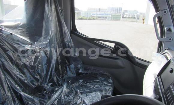 Acheter Occasion Utilitaire Mitsubishi Van Blanc à Rundu, Namibie Acheter Occasion Utilitaire Mitsubishi Van Blanc à Rundu, Namibie