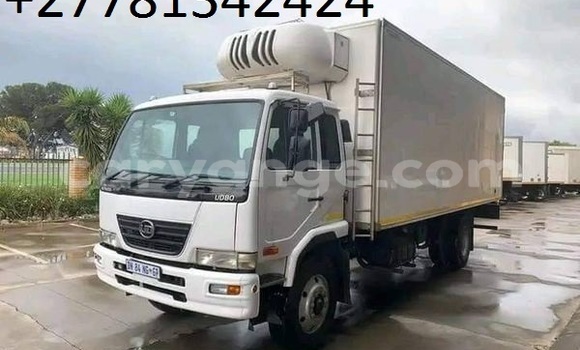 Buy Used Isuzu FTR 850 White Truck in Windhoek in Namibia