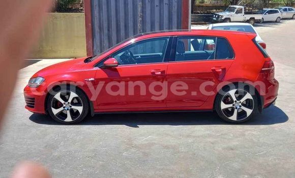 Acheter Occasion Voiture Volkswagen Golf Rouge à Windhoek, Namibie Acheter Occasion Voiture Volkswagen Golf Rouge à Windhoek, Namibie