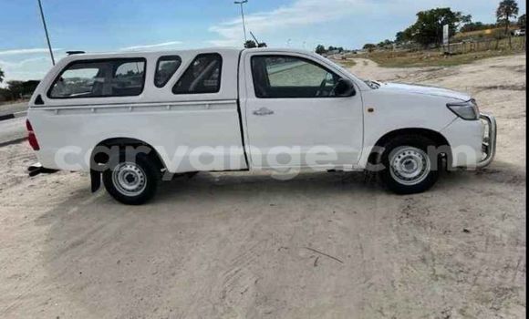 Acheter Occasion Voiture Toyota Hilux Blanc à Windhoek, Namibie Acheter Occasion Voiture Toyota Hilux Blanc à Windhoek, Namibie