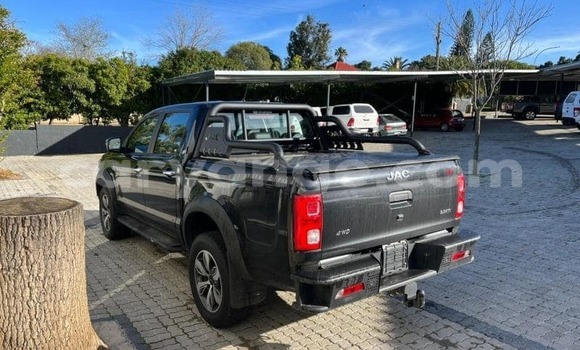 Acheter Occasion Voiture JAC S5 (Eagle) Noir à Windhoek, Namibie Acheter Occasion Voiture JAC S5 (Eagle) Noir à Windhoek, Namibie