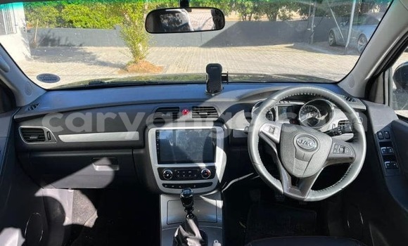 Acheter Occasion Voiture JAC S5 (Eagle) Noir à Windhoek, Namibie Acheter Occasion Voiture JAC S5 (Eagle) Noir à Windhoek, Namibie