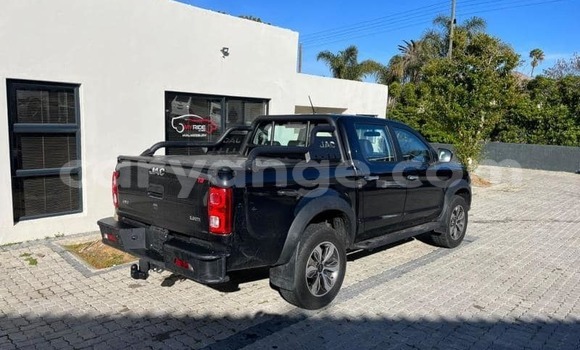 Acheter Occasion Voiture JAC S5 (Eagle) Noir à Windhoek, Namibie Acheter Occasion Voiture JAC S5 (Eagle) Noir à Windhoek, Namibie